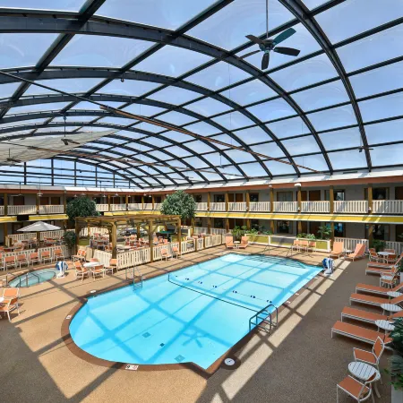 Best Western Plus Dubuque Hotel Conference Center