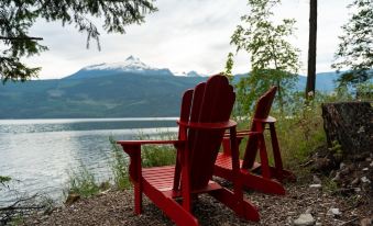Halcyon Hot Springs Resort