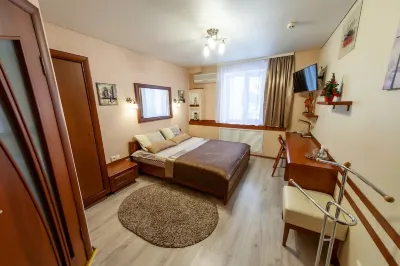 City Hotel Hotel dekat Gomel Palace & Park Ensemble