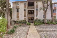 Amelia Landings Condo, Easy Access to the Pool and Short Walk to the Beach by RedAwning Hôtels à proximité de : Amelia Island Museum of History