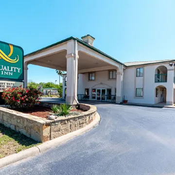 Quality Inn