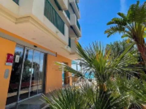 Princess Et Richmond Hotels near Borrigo Beach