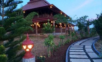 Ratanak Resort