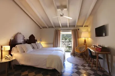 Ca's Papà Hotels in Esporles