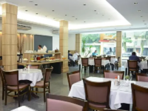 カステル プラザ ホテル レゼンデのホテル