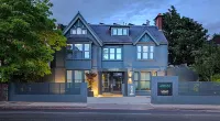 Hotel 55 Hotels near University of West London