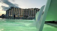 Sunrise Blue Magic Resort - All Inclusive - Beach