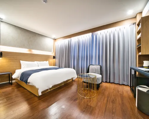 Hotel Adele in Gyeongju Hotels near Baengnyulsa Temple