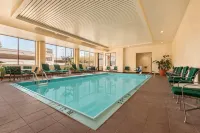 Hilton Fort Wayne at the Grand Wayne Convention Center - Pools
