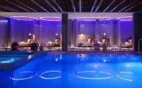 Doubletree by Hilton Moscow - Marina - Pools