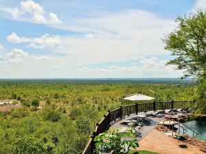 Victoria Falls Safari Suites