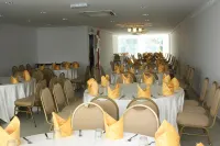 Syajie Koptown Hotel فنادق في Buloh Kasap