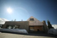 Le Grand Chalet Zaarour Hotels in Khenchara
