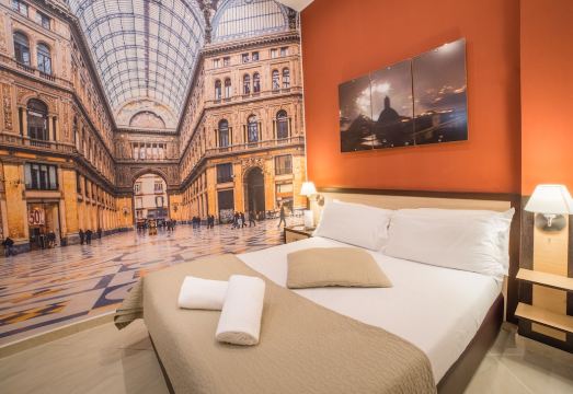 B&B Chiaia 32