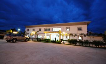 Montara Hotel & Resort Korat