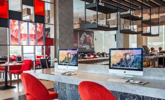 Ibis Manado City Center Boulevard