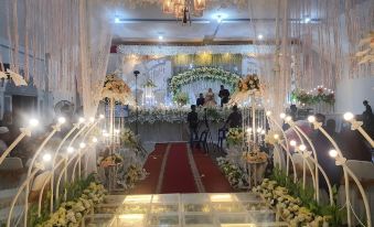 Hotel Bintang - Housity
