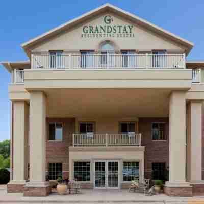 GrandStay Hotel & Suites la Crosse Hotel Exterior