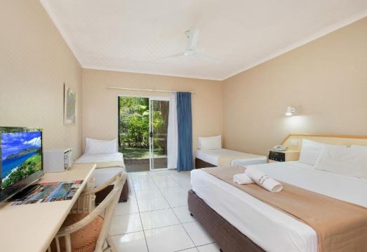 2. 케언즈 레인보우..