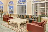 Super 8 by Wyndham Marietta/West/ATL Area