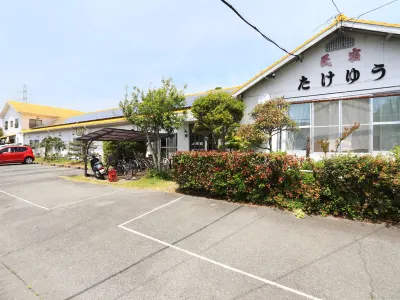 Minshuku Takeyu Hotel dekat 御前崎ケープパーク「潮騒の像」(恋人の聖地)
