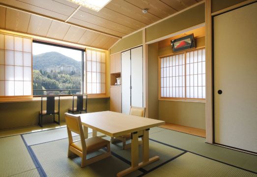 3. 긴스이소 조라쿠..