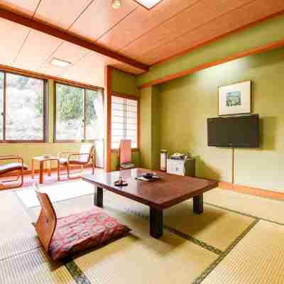 小原温泉 ホテルいづみや Rooms