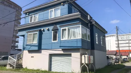 The House Chitose Station I