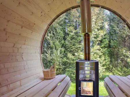 "Arold" - 800m from the Sea