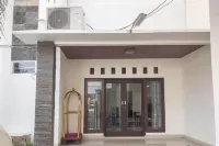 Syariah Lombok Hotel Hotels near Masjid Al Lukmanul Hakim Rarang, Lombok Timur, NTB