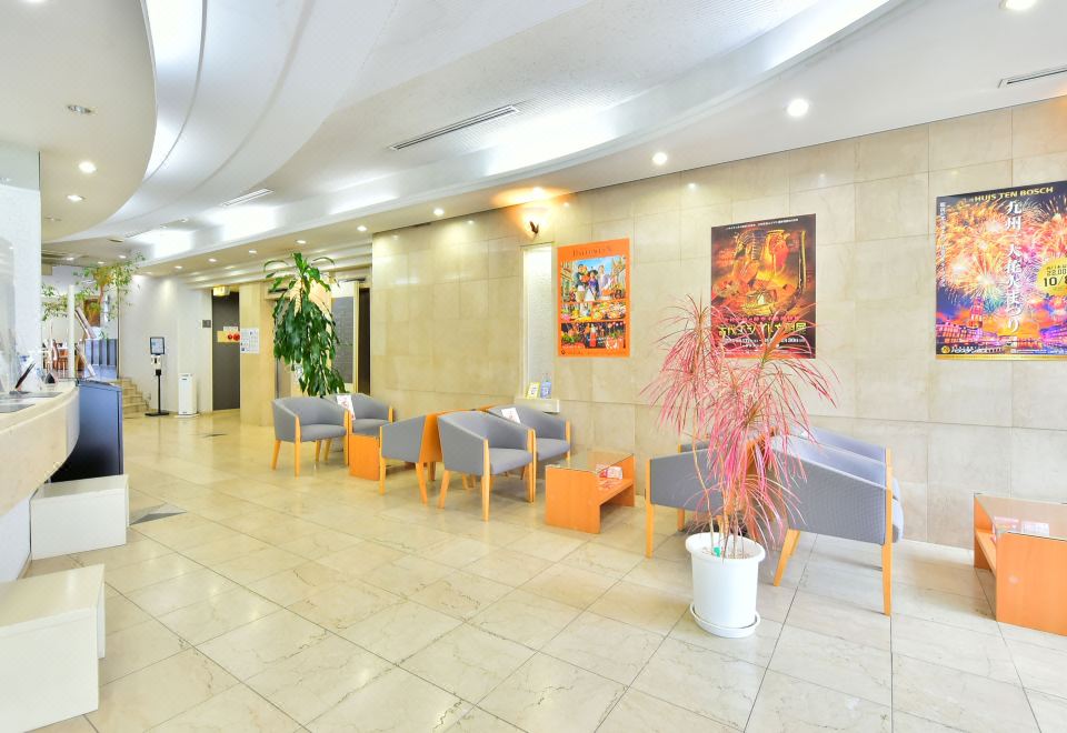 2. 호텔 퍼스트 인..