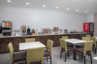 La Quinta Inn by Wyndham Calhoun South I-75 - breakfast