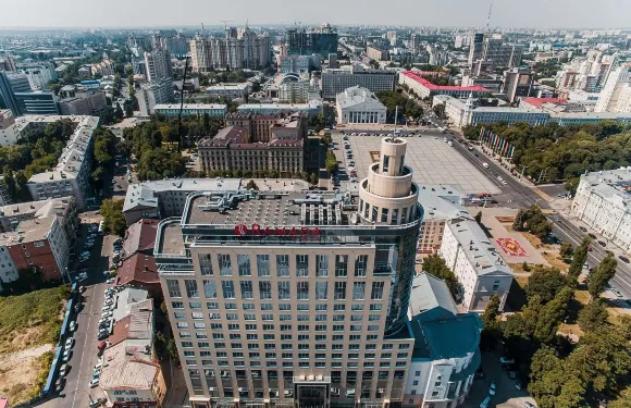 沃羅涅日市中心華美達廣場温德姆酒店