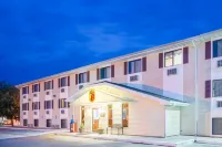 Super 8 by Wyndham Burlington Hotels in Burlington