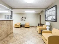 Super 8 by Wyndham Bloomington Hotels in Bloomington