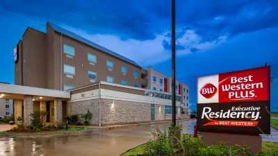 Best Western Plus Executive Residency Baytown Отели в г. Бейтаун