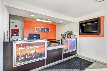 Motel 6 Green Bay, WI Отели в г. Саамико