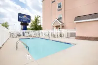 Microtel Inn & Suites by Wyndham Tuscumbia/Muscle Shoals - Family