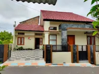 Omah Tawang Homestay Temanggung Hotels near Gedung Juang 45