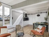 Harboursuite 2 Incl. Motorboot Hotels in 
