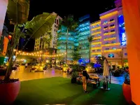 EJ's Staycation 4th F with 200Mbps Wi-Fi and Netflix