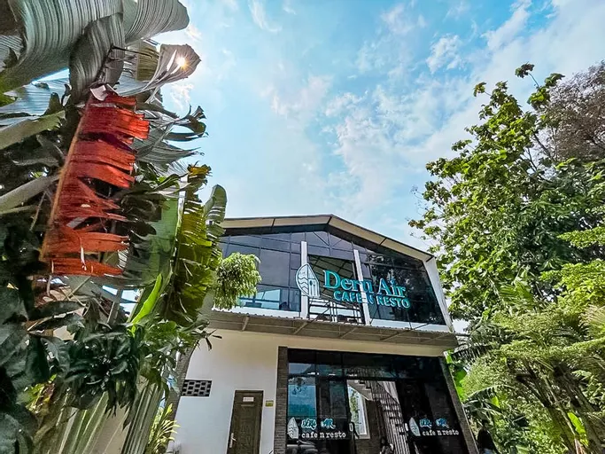 Deru Air Cafe & Campground Sentul - Bogor