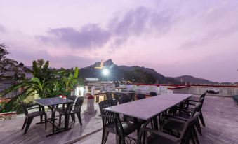 Hotel Sanand Heritage Mount Abu