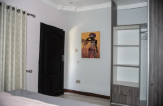 Lusaka Luxe: Your Private Oasis Awaits in the Heart of Zambia