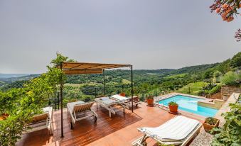 Torre Del Melograno with Heated Pool