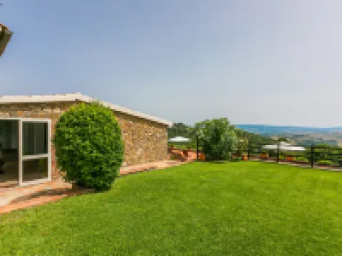 Ciliegiolo Hotels in Cinigiano