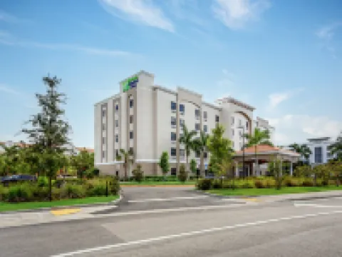 Holiday Inn Express & Suites MIRAMAR by IHG Hotels in Miramar