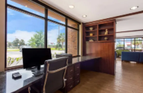 Comfort Suites North Mobile