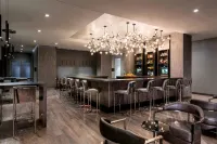 AC Hotel by Marriott Boston Cambridge - bar