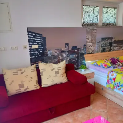Pretty Apartment with Terrace, Island Rab